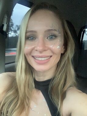 Meet your Posher, Ana